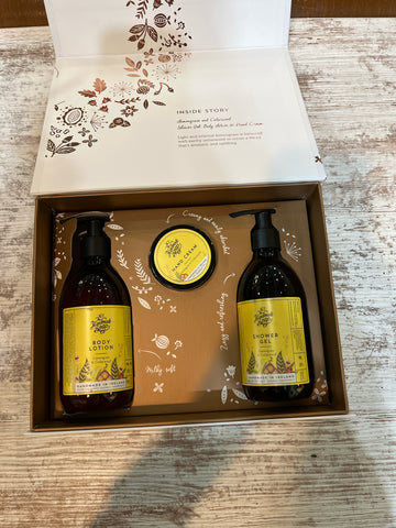 “Because You’re Amazing” Bath Product Set