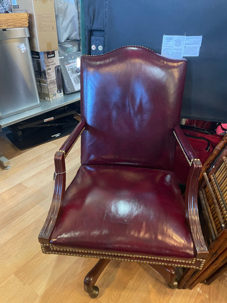 Homeway Furniture CO. mahogany dark red leather rolling desk chair