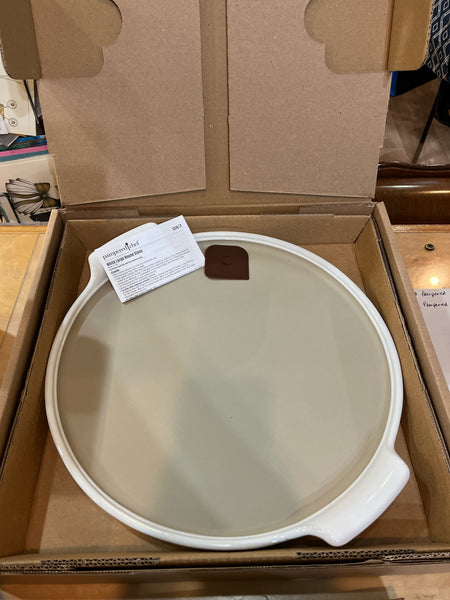 New Pampered Chef White 15” Large Round Stone