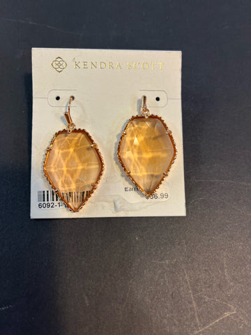 New Kendra Scott Peach Cat's Eye Earrings