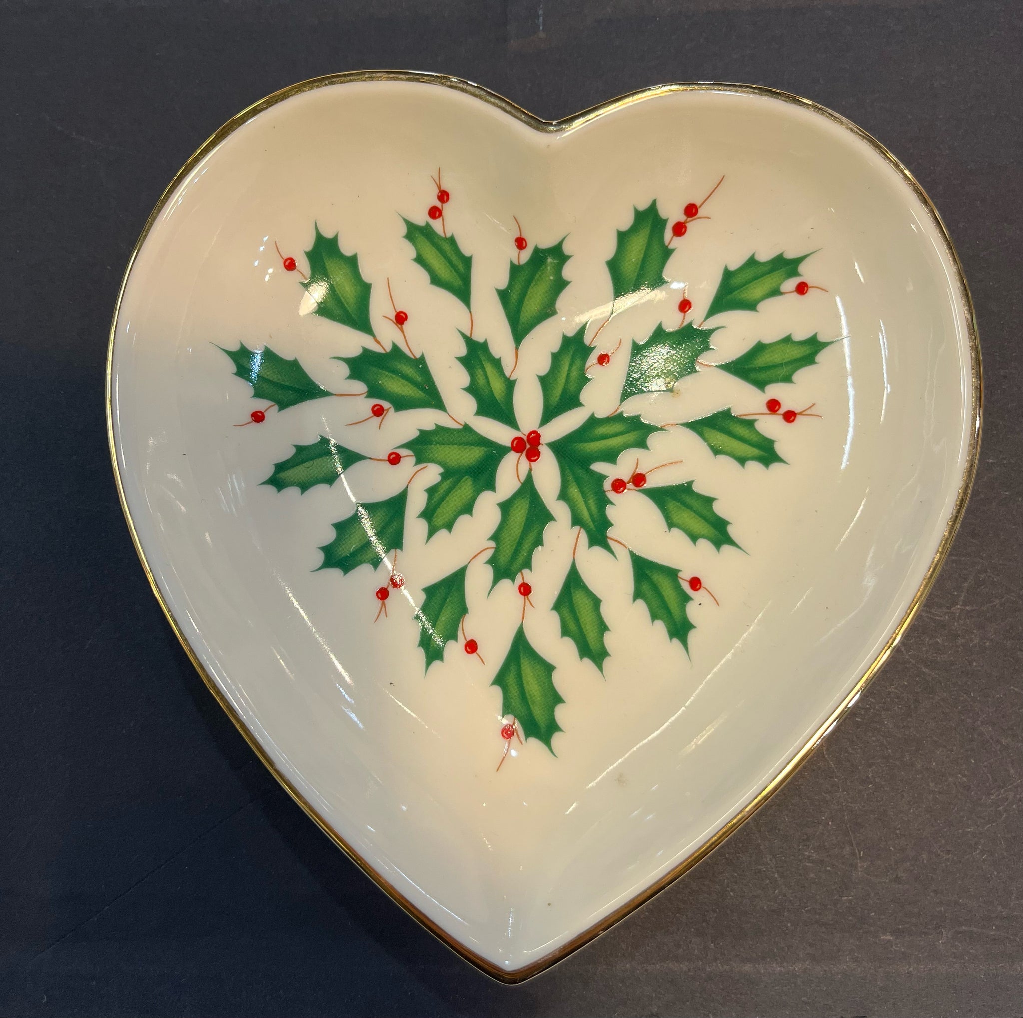 Lenox Holly Heart Dish
