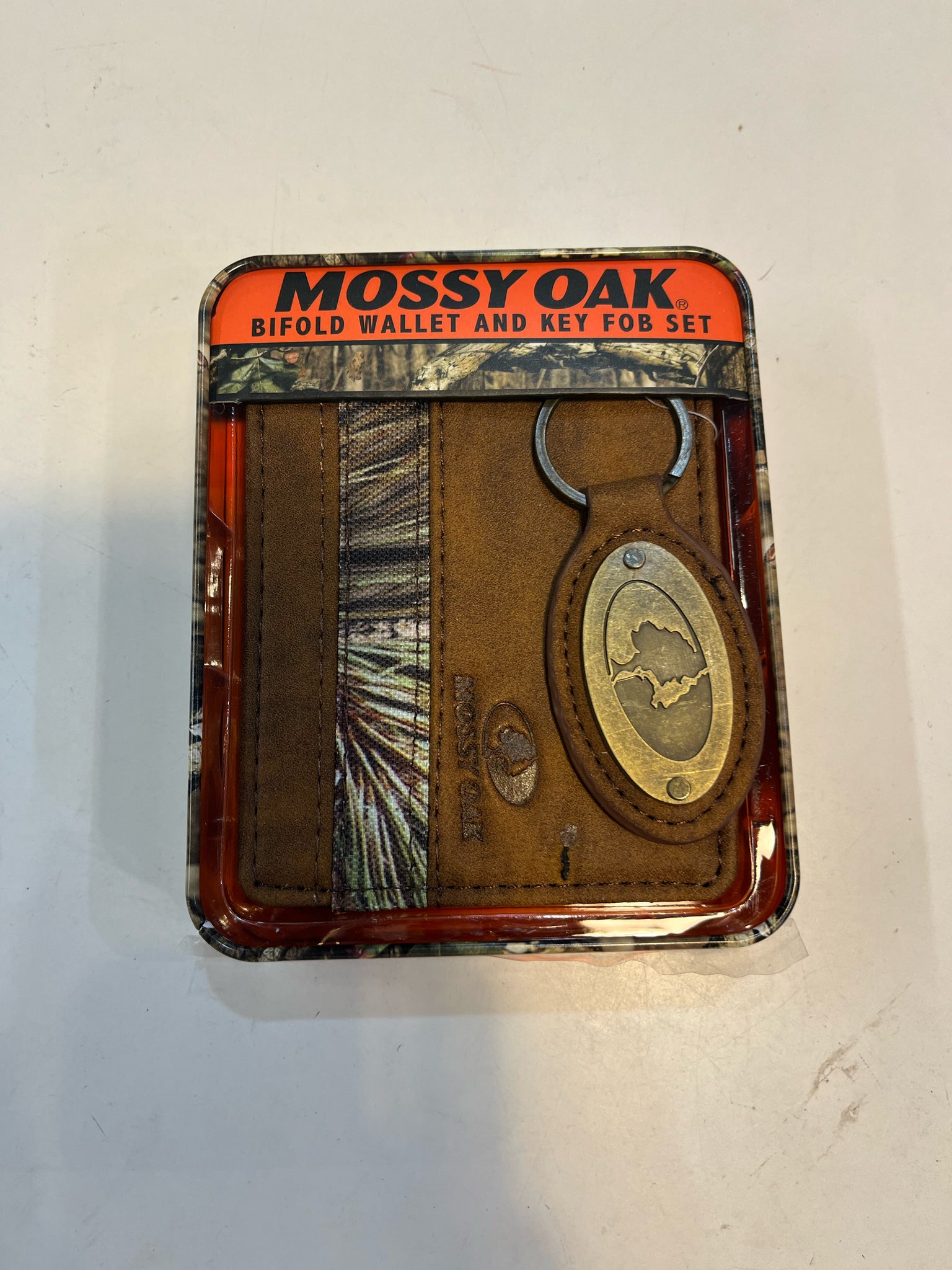 NWT Mossy Oak Brown & Camo Wallet Set