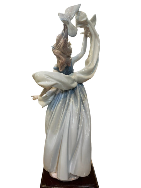 Lladro "New Horizons" Figurine
