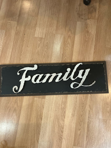 Pier One Family Wall Decoration