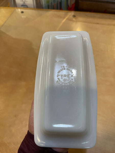 Pyrex White & Gold Butter Dish