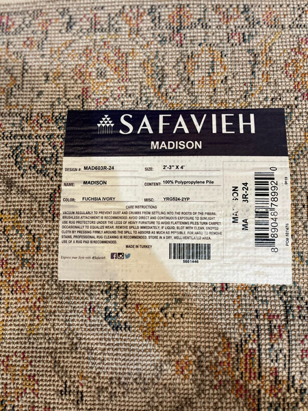 Safavieh "Madison" 2'3" x 4" Rug
