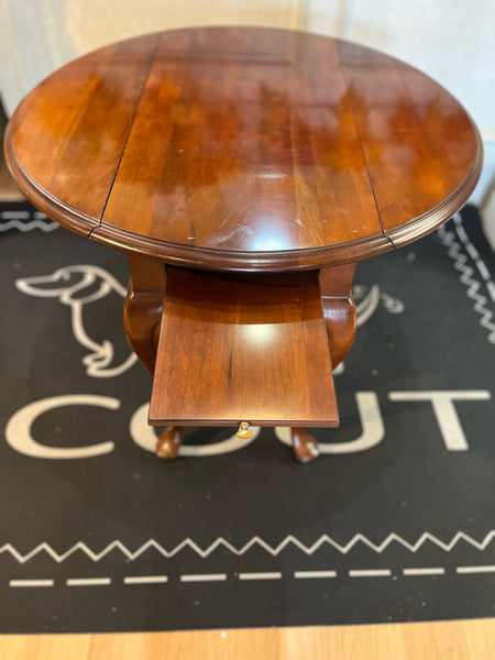 Gordon's Cherrywood Drop Leaf Queen Anne Style End Table