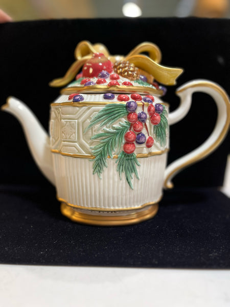 Fitz & Floyd Christmas Teapot