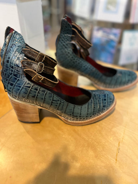 Free Bird “Randi” Turquoise Heels