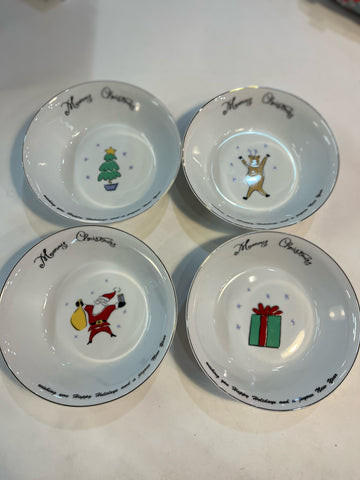 Merry Brite "Merry Christmas" Set of 4 Bowls