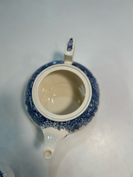 Wedgewood "The White Swan Inn" Tea Pot
