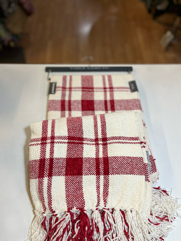 NWT Vince Camuto Red & White Plaid Blanket