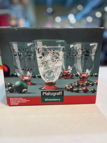 Pfaltzgraff Winterberry Water Goblet Set