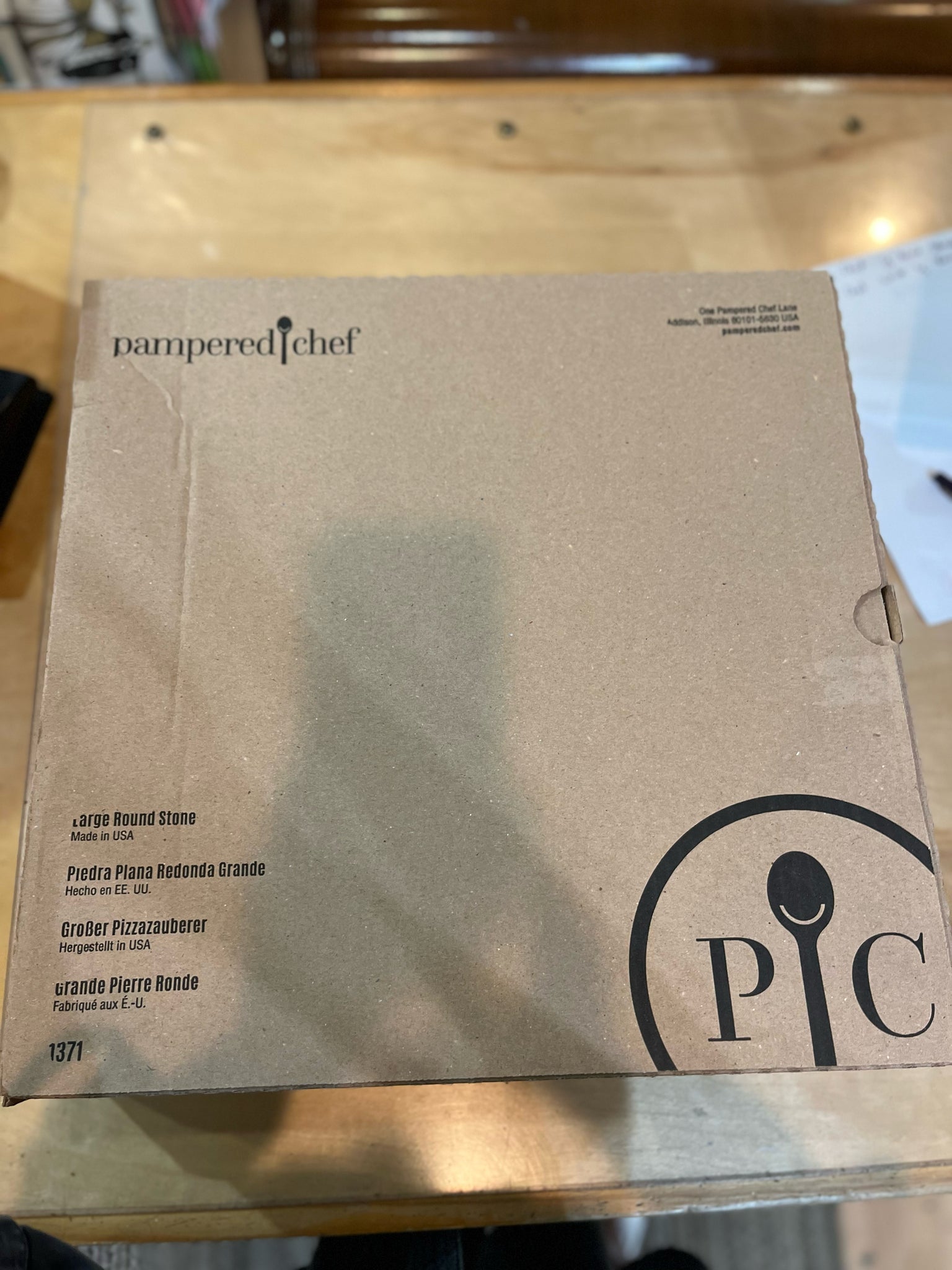 New Pampered Chef Large Round Stone