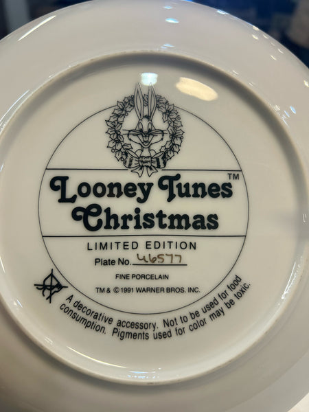 Looney Tunes Collector's Plate