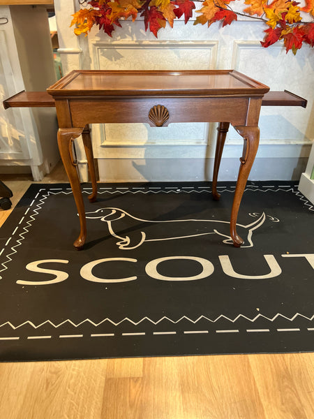 Mahogany Hickory Chair Brown End Table