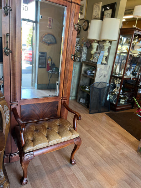 Pulaski Tufted Leather Seat Brown Hall Tree