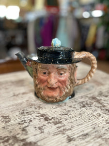 Beswick Dickens "Peggotty" lidded ceramic tea pot