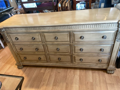 Ornate 9 Drawer Dresser