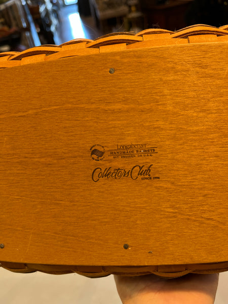 Longaberger Collector's Club Member Handled Basket