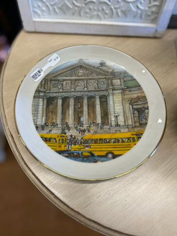 Chicago Collection "Chicago's Field Museum" decorative plate