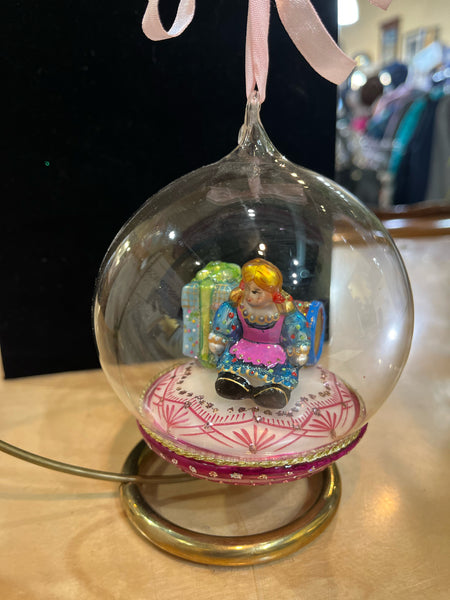 Mostowski “To warm a little heart” Ornament