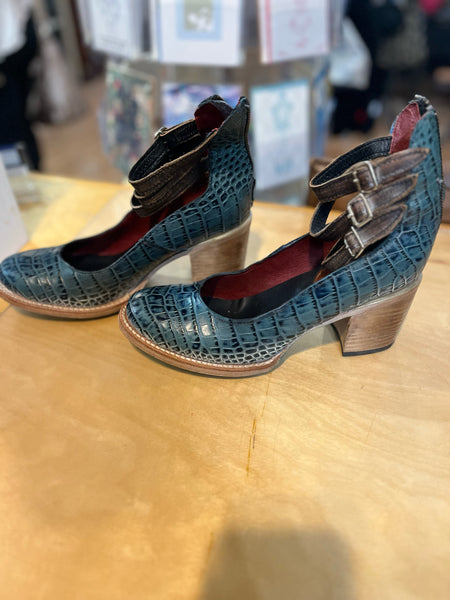 Free Bird “Randi” Turquoise Heels