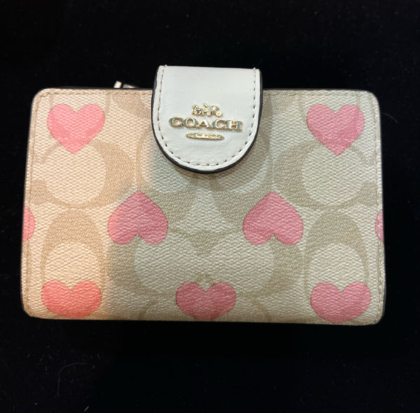 Coach Signature Heart Wallet