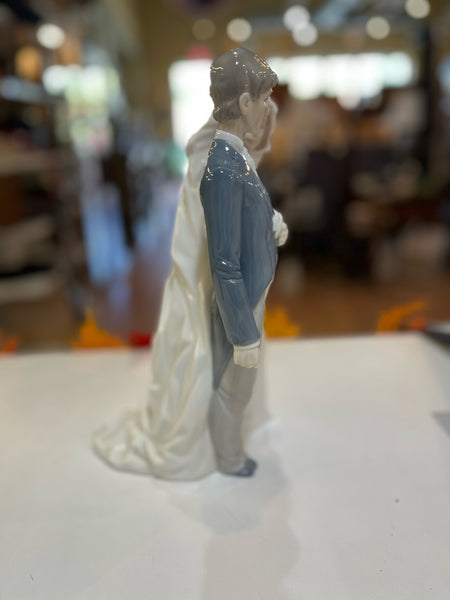 Nao Bride & Groom Wedding Cake Topper Figurine