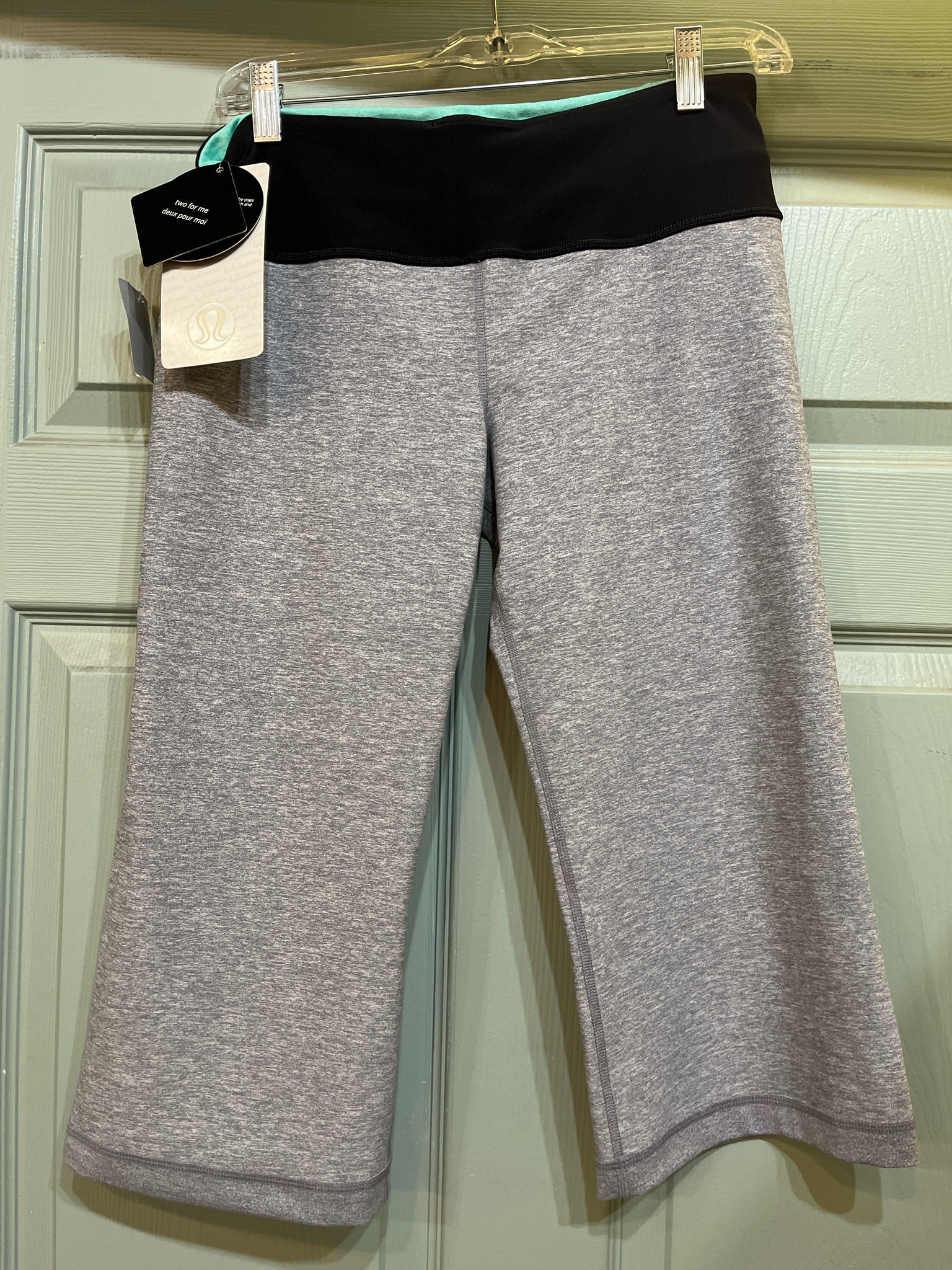 NWT Lululemon Gray Crop Leggings