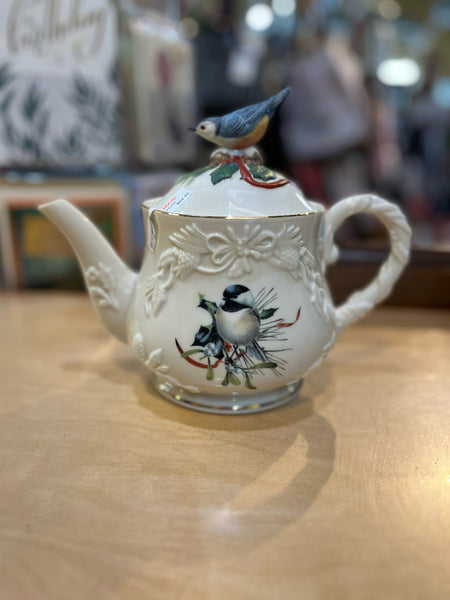 Lenox “Winter Greetings” Tea Pot