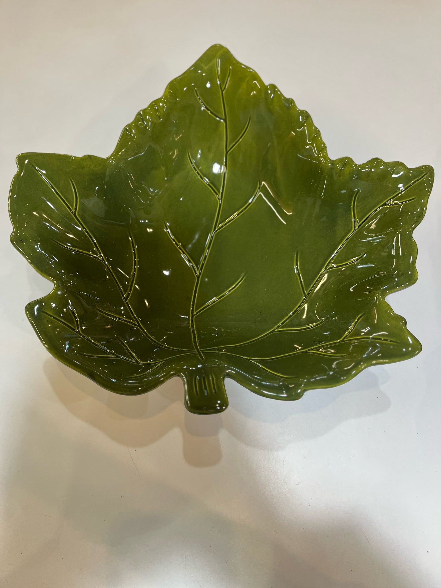 Green Maple Leaf Bowl