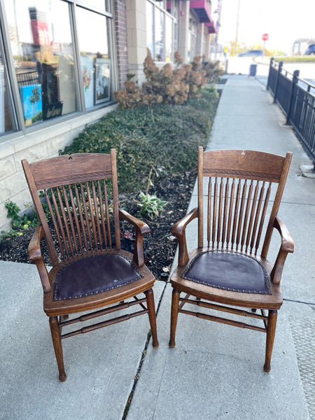 Set of 2 Jury Chairs