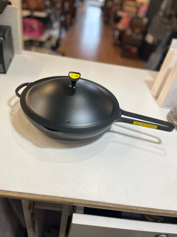New Curtis Stone Lidded Pan