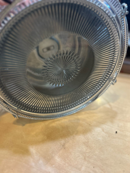 Vintage Cake Carrier