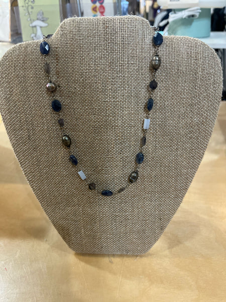 Silpada Iolite Calcedony Necklace