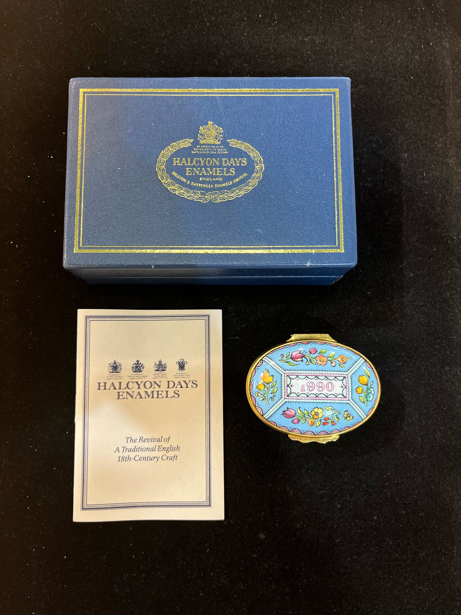 Halcyon Days Enamels "1990" Trinket Box Figurine