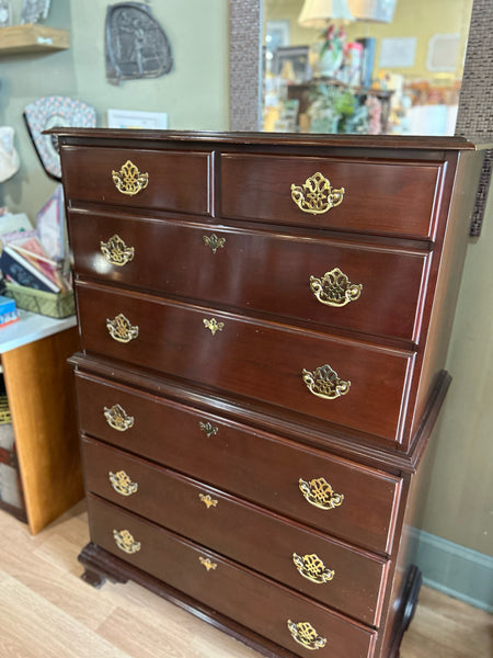 Harden Mahogany 7 Drawer Dresser