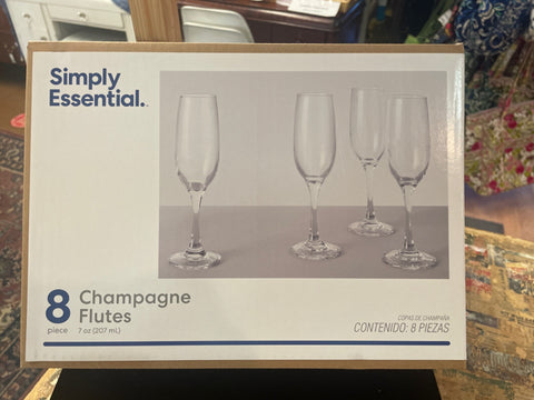 Simply Essential Set of 8 Champagne Flutes